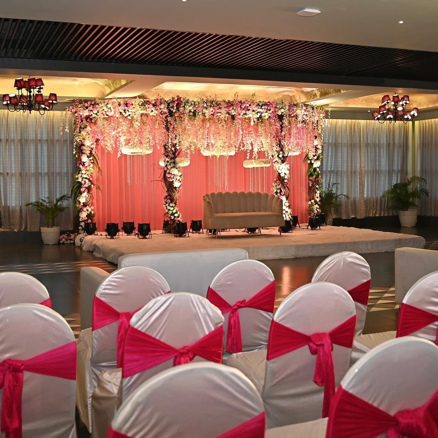 Venue in Mumbai – The Ballroom by Butterfly High – photo 4