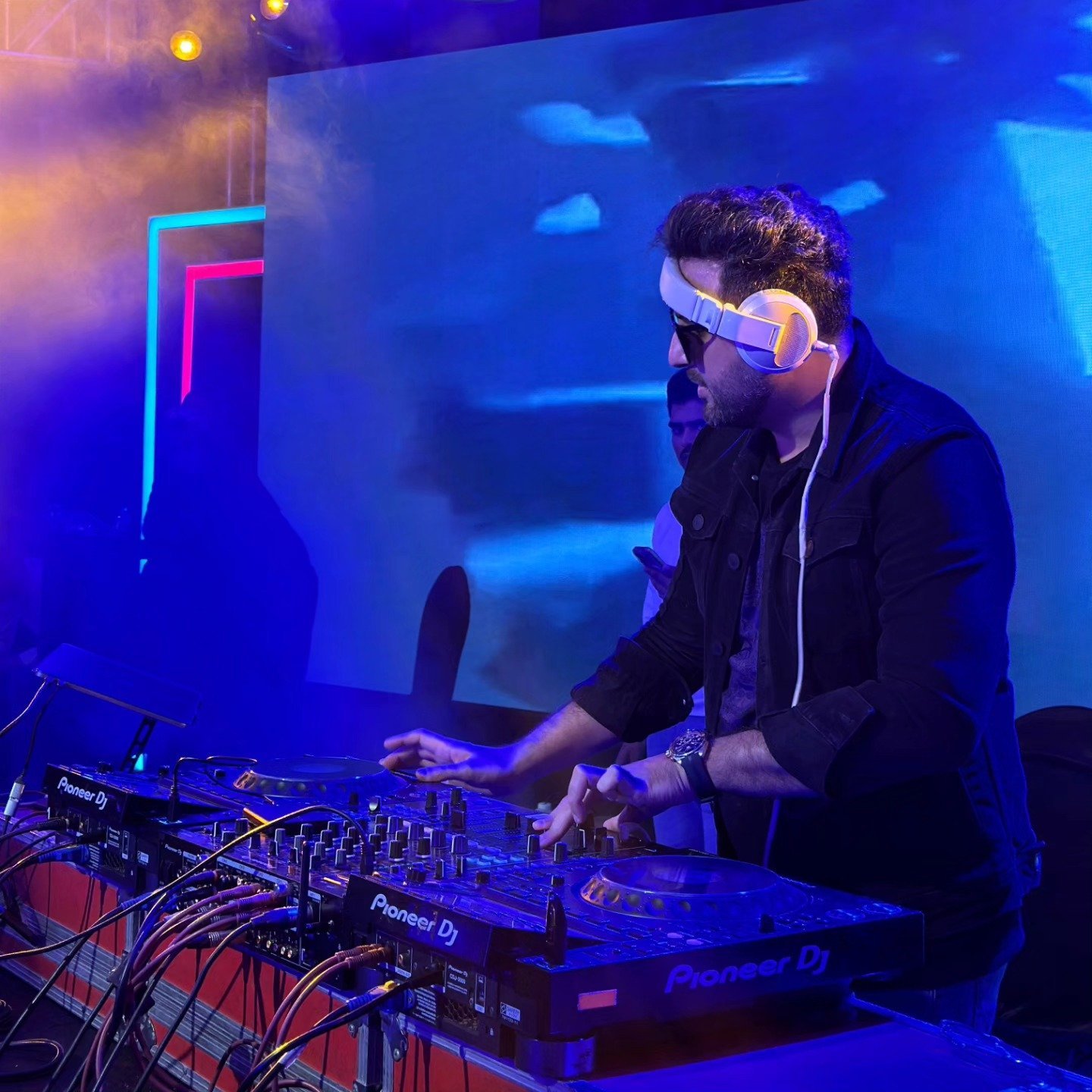 Entertainment & Performers in Mumbai – DJ Tarun – photo 5